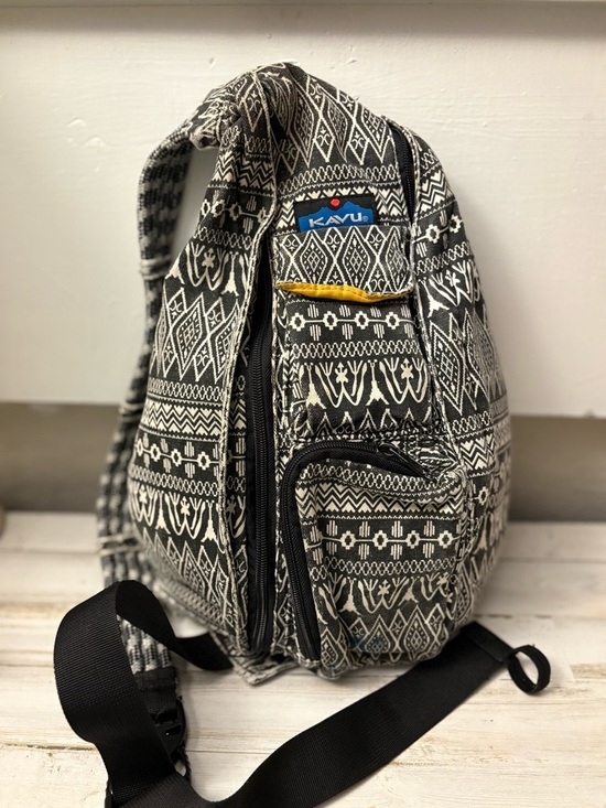Kavu Handbags - KAVU Black & White Geometric Pattern Sling Satchel
